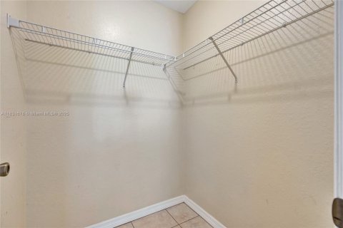 House in Sebring, Florida 3 bedrooms, 119.66 sq.m. № 1814410 - photo 13