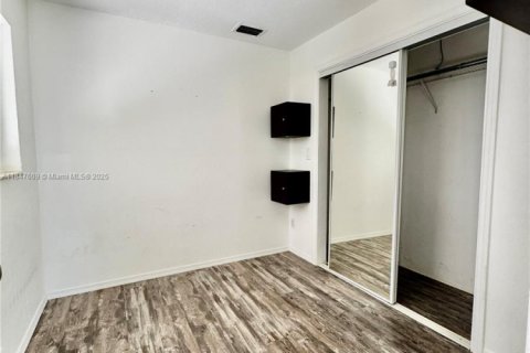 Casa en alquiler en Fort Lauderdale, Florida, 3 dormitorios, 175.96 m2 № 1847717 - foto 26
