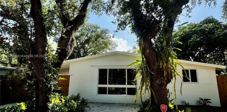 Casa en Fort Lauderdale, Florida 3 dormitorios, 175.96 m2 № 1847717