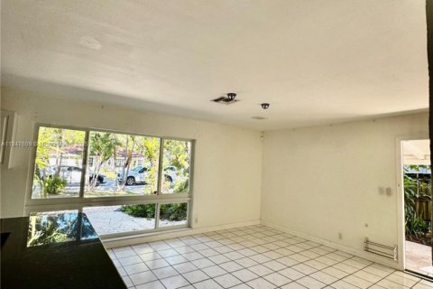 Casa en alquiler en Fort Lauderdale, Florida, 3 dormitorios, 175.96 m2 № 1847717 - foto 10