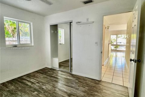 Casa en alquiler en Fort Lauderdale, Florida, 3 dormitorios, 175.96 m2 № 1847717 - foto 23