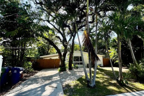Casa en alquiler en Fort Lauderdale, Florida, 3 dormitorios, 175.96 m2 № 1847717 - foto 4