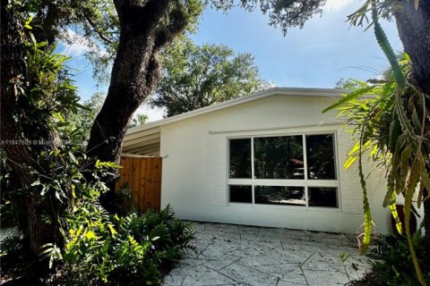 Casa en alquiler en Fort Lauderdale, Florida, 3 dormitorios, 175.96 m2 № 1847717 - foto 3