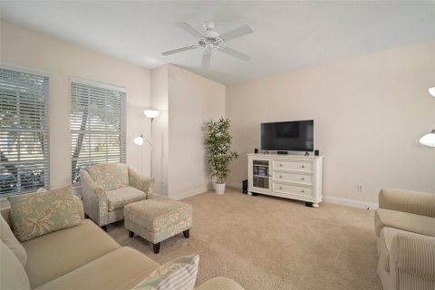 Townhouse in Apollo Beach, Florida 3 bedrooms, 243.68 sq.m. № 1720746 - photo 16