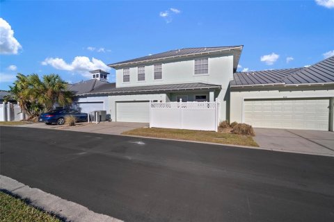 Townhouse in Apollo Beach, Florida 3 bedrooms, 243.68 sq.m. № 1720746 - photo 9