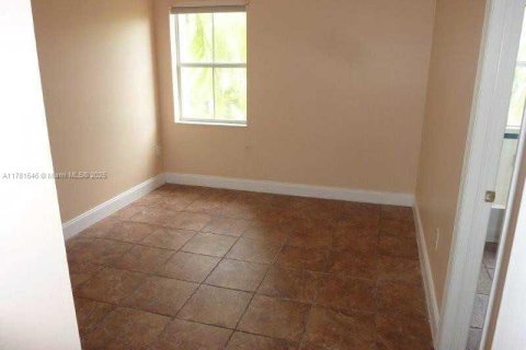 Touwnhouse à vendre à Hollywood, Floride: 3 chambres, 149.02 m2 № 1633458 - photo 12