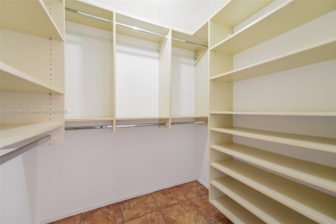 Touwnhouse à vendre à Hollywood, Floride: 3 chambres, 149.02 m2 № 1633458 - photo 19