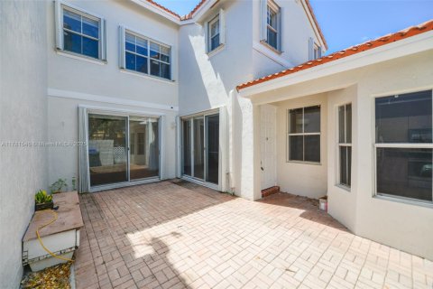 Touwnhouse à vendre à Hollywood, Floride: 3 chambres, 149.02 m2 № 1633458 - photo 27