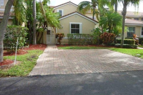 Touwnhouse à vendre à Hollywood, Floride: 3 chambres, 149.02 m2 № 1633458 - photo 1