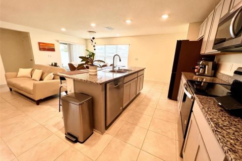 Casa en alquiler en Clermont, Florida, 4 dormitorios, 153.85 m2 № 2151381 - foto 5