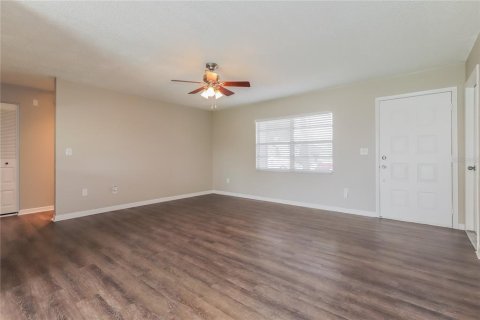 Villa ou maison à vendre à Brandon, Floride: 3 chambres, 108.97 m2 № 2149654 - photo 2