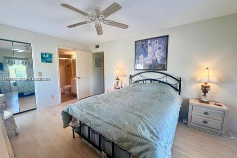 Купить кондоминиум в Хатчинсон-Айленд-Саут, Флорида 2 спальни, 101.26м2, № 1994422 - фото 15