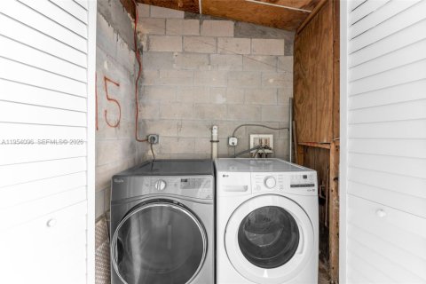 Condominio en venta en Miami, Florida, 3 dormitorios, 97.55 m2 № 2017703 - foto 16