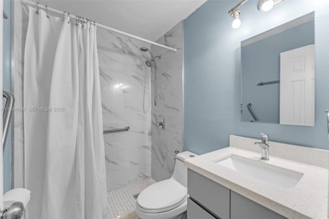Condominio en venta en Miami, Florida, 3 dormitorios, 97.55 m2 № 2017703 - foto 15