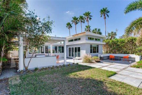 Купить виллу или дом в Редингтон-Бич, Флорида 6 комнат, 160.16м2, № 1446659 - фото 21