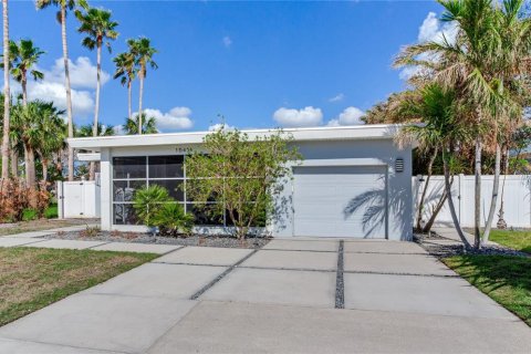 Купить виллу или дом в Редингтон-Бич, Флорида 6 комнат, 160.16м2, № 1446659 - фото 2