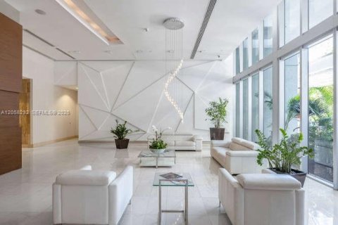 Copropriété à louer à Miami, Floride: 2 chambres, 94.11 m2 № 2169513 - photo 4