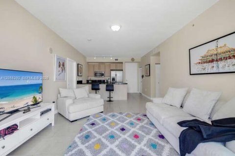 Copropriété à louer à Miami, Floride: 2 chambres, 94.11 m2 № 2169513 - photo 6