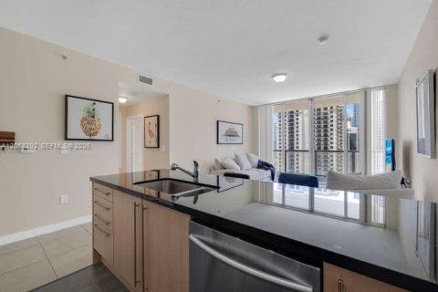 Copropriété à louer à Miami, Floride: 2 chambres, 94.11 m2 № 2169513 - photo 8