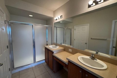 Condo in Ocala, Florida, 2 bedrooms  № 2097942 - photo 15