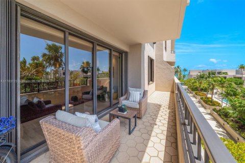 Condo in Key Biscayne, Florida, 3 bedrooms  № 1696140 - photo 19