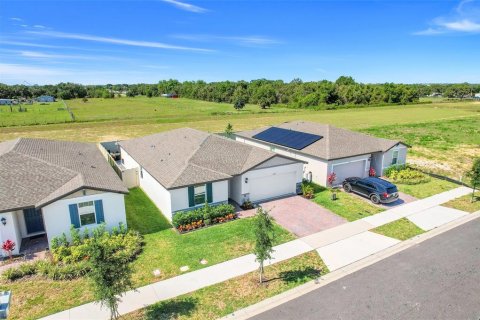 Villa ou maison à vendre à Haines City, Floride: 4 chambres, 184.69 m2 № 1721879 - photo 5