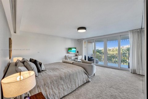 Condo in Miami, Florida, 3 bedrooms  № 1814701 - photo 29
