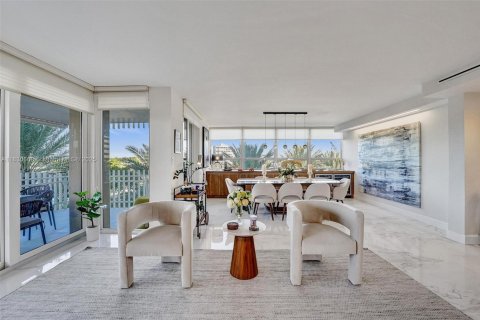 Condo in Miami, Florida, 3 bedrooms  № 1814701 - photo 9