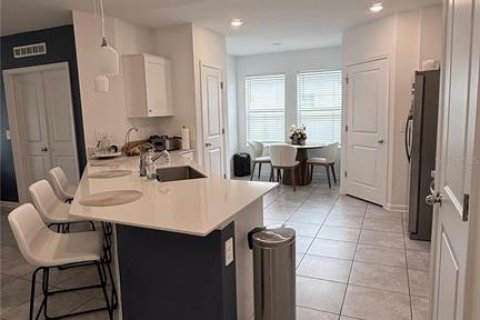 Villa ou maison à louer à Haines City, Floride: 4 chambres, 193.24 m2 № 2287474 - photo 3