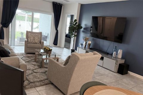 Villa ou maison à louer à Haines City, Floride: 4 chambres, 193.24 m2 № 2287474 - photo 8