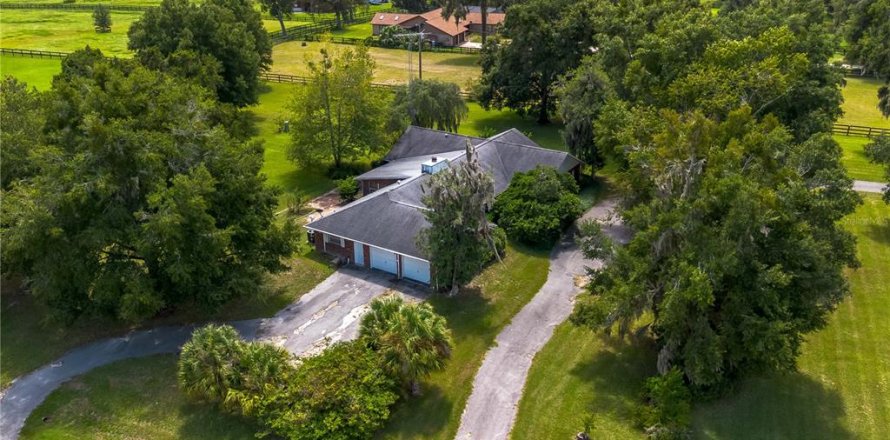 Casa en Ocala, Florida 4 dormitorios, 285.02 m2 № 1917664