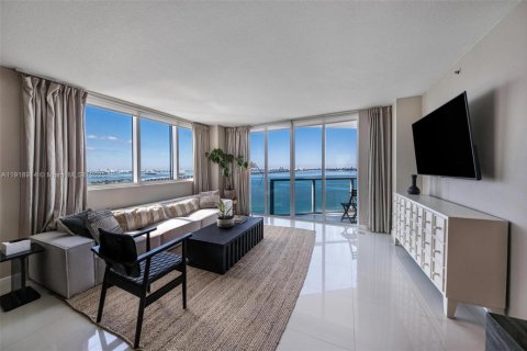 Copropriété à vendre à Miami, Floride: 2 chambres, 127.09 m2 № 1974067 - photo 8