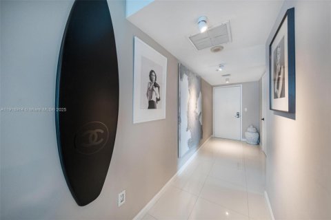 Copropriété à vendre à Miami, Floride: 2 chambres, 127.09 m2 № 1974067 - photo 28