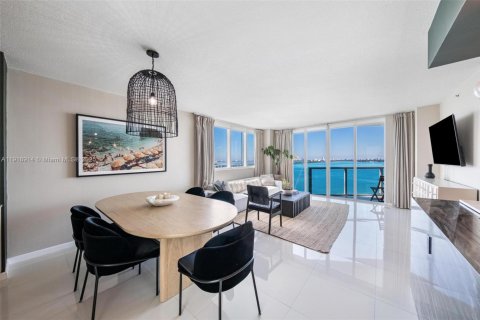 Copropriété à vendre à Miami, Floride: 2 chambres, 127.09 m2 № 1974067 - photo 10