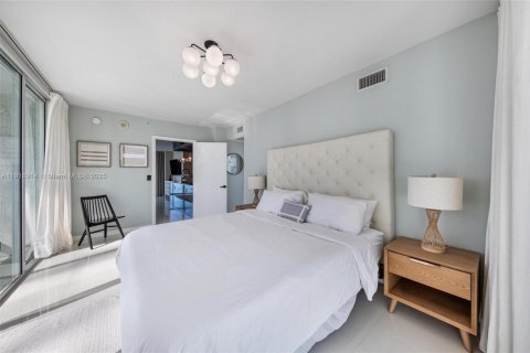 Copropriété à vendre à Miami, Floride: 2 chambres, 127.09 m2 № 1974067 - photo 23
