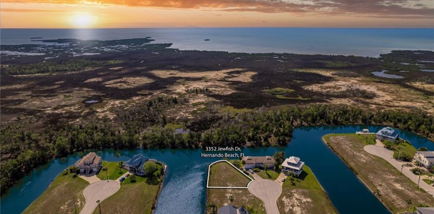Land in Hernando Beach, Florida № 1798095