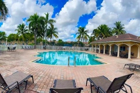 Купить таунхаус в Мирамар, Флорида 4 спальни, 168.62м2, № 2025466 - фото 27