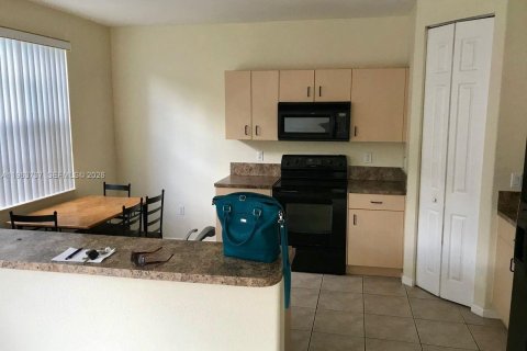 Купить таунхаус в Мирамар, Флорида 4 спальни, 168.62м2, № 2025466 - фото 8