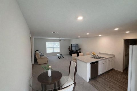 House in Ocala, Florida 2 bedrooms, 98.66 sq.m. № 2205028 - photo 3