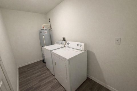 House in Ocala, Florida 2 bedrooms, 98.66 sq.m. № 2205028 - photo 9