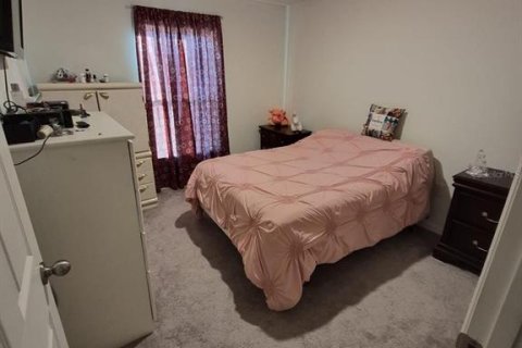 House in Ocala, Florida 2 bedrooms, 98.66 sq.m. № 2205028 - photo 5