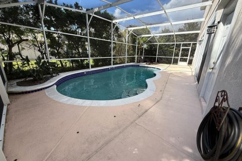 House in Orlando, Florida 5 bedrooms, 288.65 sq.m. № 1898453 - photo 15