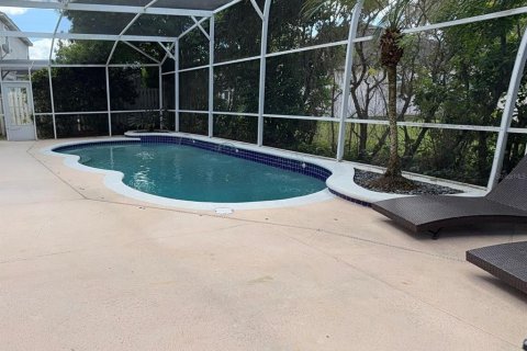 House in Orlando, Florida 5 bedrooms, 288.65 sq.m. № 1898453 - photo 13