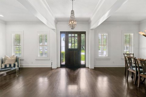 House in Winter Park, Florida 4 bedrooms, 374.95 sq.m. № 2102506 - photo 4