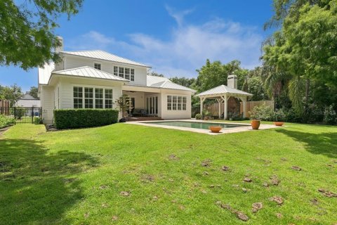 House in Winter Park, Florida 4 bedrooms, 374.95 sq.m. № 2102506 - photo 22