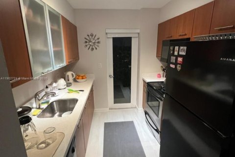 Copropriété à vendre à Miami, Floride: 1 chambre, 72 m2 № 1953055 - photo 4