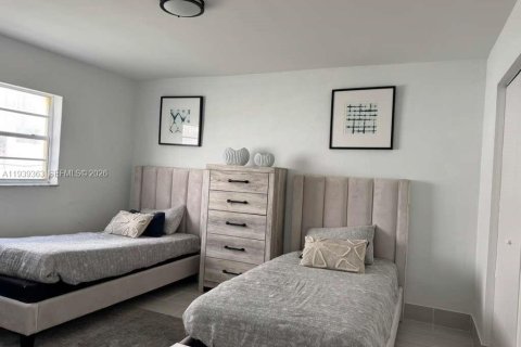 Appartement à louer à Hialeah, Floride: 2 chambres № 1996844 - photo 4