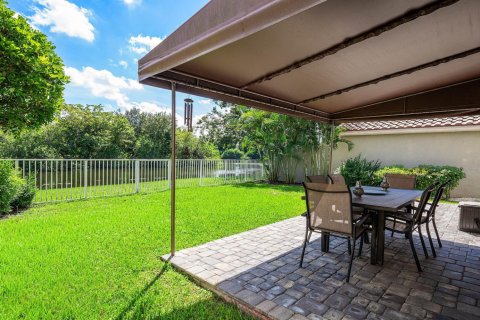 House in Boca Raton, Florida 3 bedrooms, 204.94 sq.m. № 2417712 - photo 6