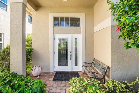 House in Boca Raton, Florida 3 bedrooms, 204.94 sq.m. № 2417712 - photo 4