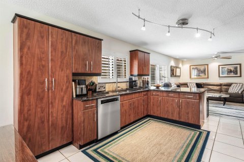House in Boca Raton, Florida 3 bedrooms, 204.94 sq.m. № 2417712 - photo 20